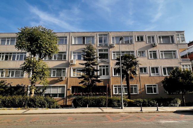 Cemil Aslan Güder Sokak  Lale Blokları