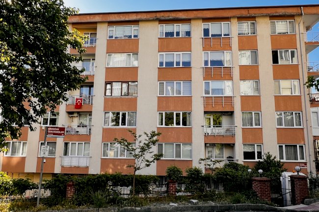 Ertem Sokak Aycibin Blokları