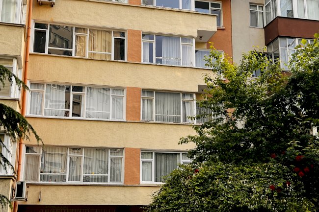 Gönenoğlu Sokak Yeşim Apartmanı