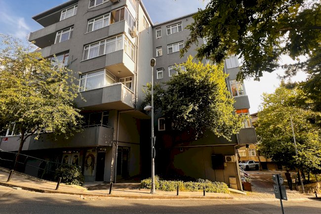 Hoşsohbet Sokak  Metin Konak Apartmanı