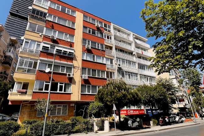 Mevlüt Pehlivan Sokak Aksoy Apartmanı