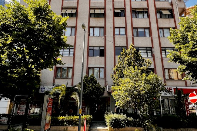 Mevlüt Pehlivan Sokak Gül Apartmanı