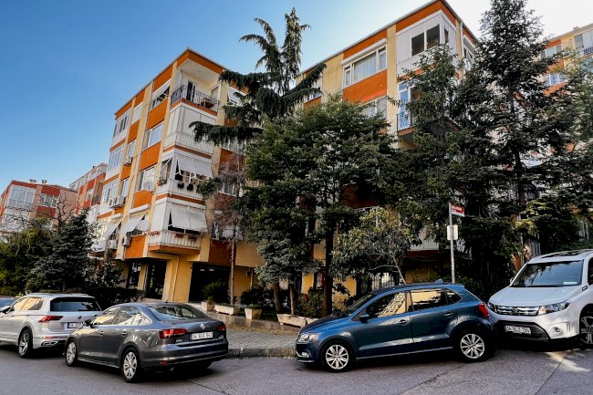 Ömer Beşiktaş Sokak Hayriye Blokları