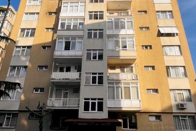 Süleyman Bey Sokak Gülkar Apartmanı