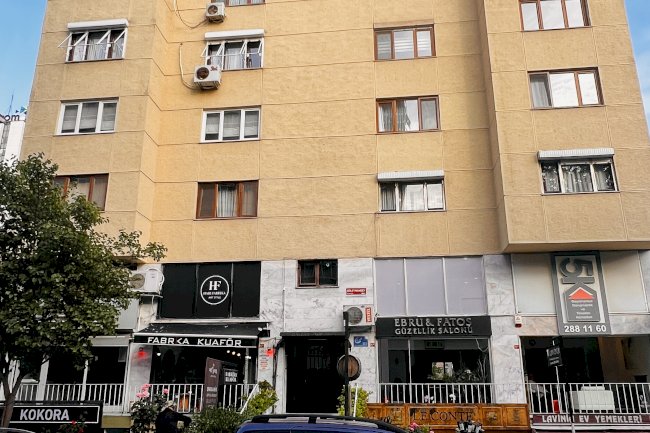 Süleyman Bey Sokak Hayırlı Apartmanı