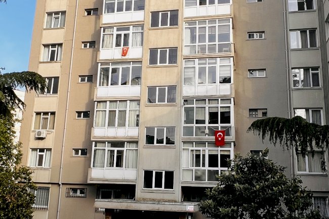 Süleyman Bey Sokak Uzay Apartmanı