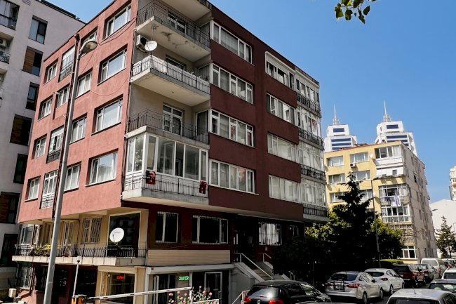 Vefabey Sokak Ak Apartmanı