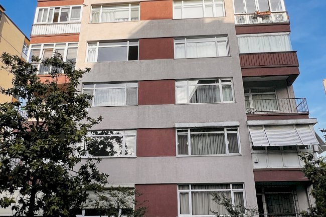 Süleyman Bey Sokak Omay Apartmanı