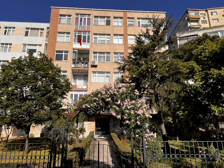 Taylan Sokak Derya Apartmanı